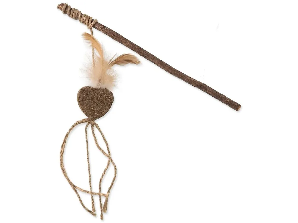Aktuální Hračka Magic Cat Natural Fun šidítko srdce s přírodními pírky a provázky 25 cm