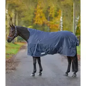 Výběhová deka se zvýšeným krkem Lightweight Hit Sezóny