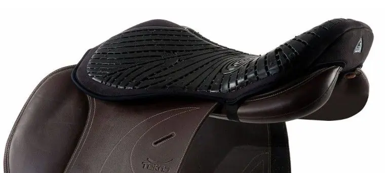 Gelový potah na drezurní sedlo Acavallo Air Plus Gel-Out 10mm - Barva hnědáVelikost M Top Prodej